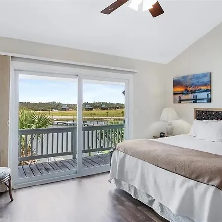 Kontiki Bayfront 602 Apartment